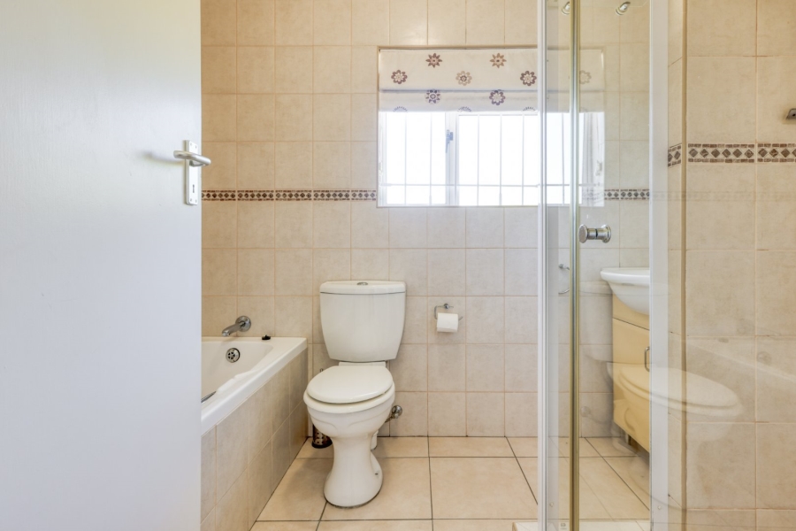 2 Bedroom Property for Sale in Noordhoek Manor Western Cape